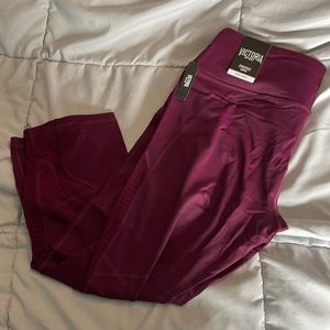 NWT Knockout By Victoria Capri